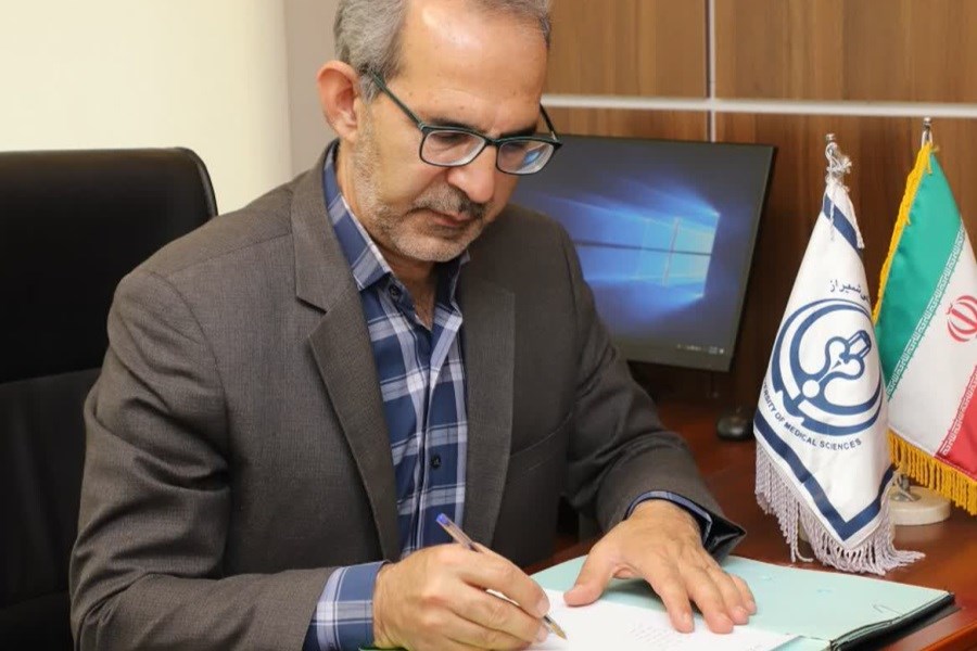 رئیس دانشگاه علوم پزشکی شیراز به مناسبت روز مبارزه با استکبار جهانی پیام فرستاد