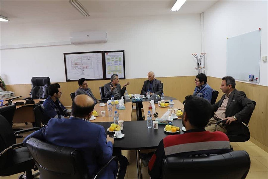 مراقبت از کاهش سطح آب دریاچه مهارلو درمقابل مصارف واحدهای صنعتی شرق شیراز