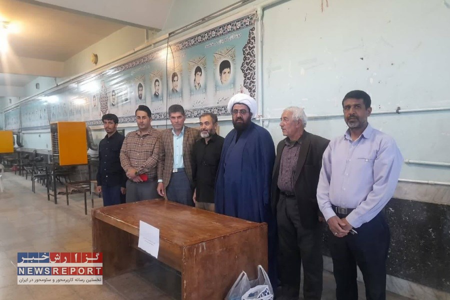 آشنایی با آموزه های محیط زیست در میز خدمت برای شهروندان اقلیدی