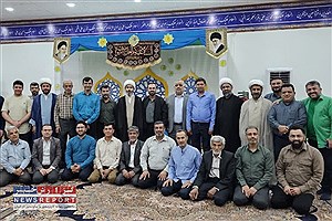 ضیافت افطاری خادمین نماز جمعه با حضور امام جمعه