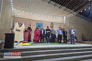 تندیس لباس محلی در لامرد رونمایی شد