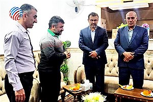 دیدار فرماندار لامرد با خانواده زنده‌یاد عبدالرضا صابری‌زاده