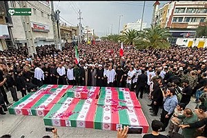 لامرد یکپارچه عزا؛ بدرقه بیست و یک لاله پرپر با پای پیاده تا آسمان